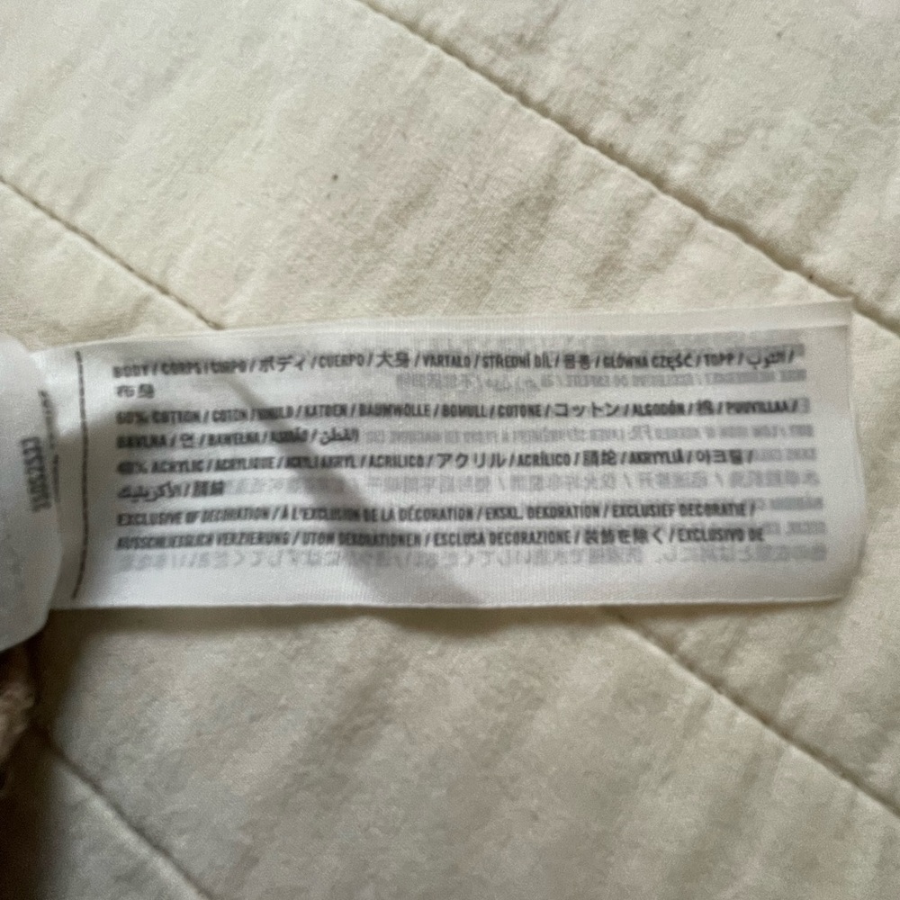 Hollister Beige and Cream Cropped Plaid Cardigan Sweater Medium - Picture 6 of 7